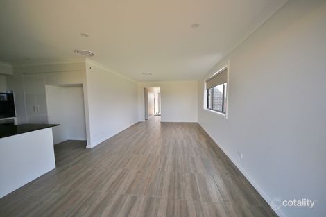 Property photo of 12 Waterfall Crescent Dubbo NSW 2830