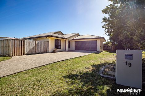 Property photo of 19 Narrabeen Street Blacks Beach QLD 4740