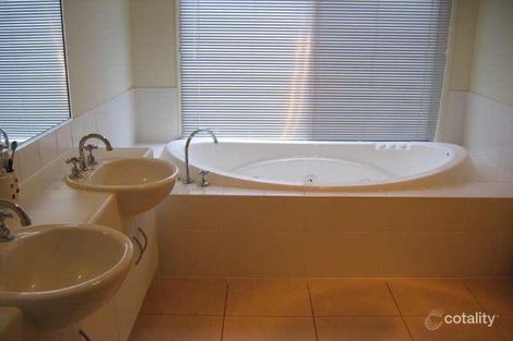 Property photo of 60 Kensington Drive Flinders View QLD 4305