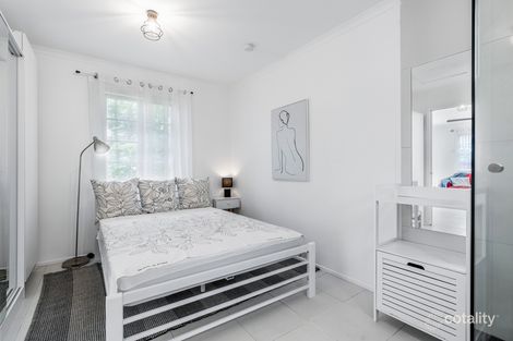 Property photo of 90 Haylock Street Wynnum QLD 4178