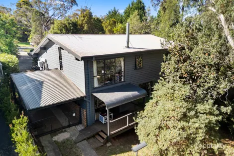 113 Henderson Rd, Wentworth Falls, NSW 2782