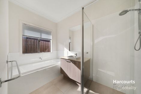 138 St Arnaud Rd, Eynesbury, VIC 3338