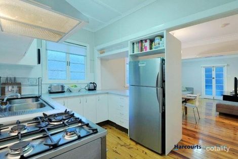 Property photo of 126 Hawthorne Road Hawthorne QLD 4171