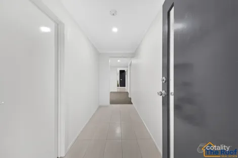 Property photo of 4 Hideaway Lane Beveridge VIC 3753