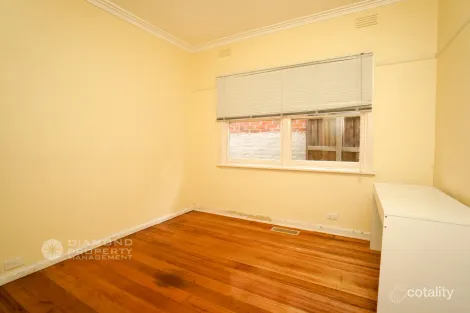 Property photo of 16 Highview Grove Burwood East VIC 3151