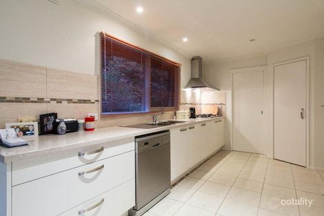 Property photo of 14 Paterson Avenue Langwarrin VIC 3910