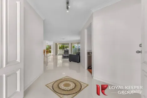 Property photo of 104 Ham Road Mansfield QLD 4122