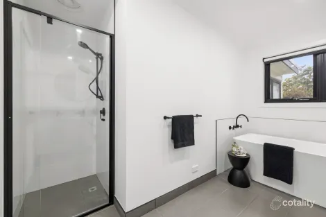 Property photo of 4/31 Worcester Road Gisborne VIC 3437