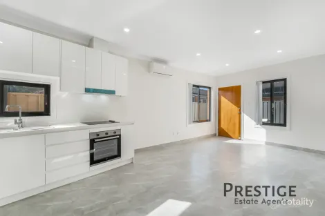Property photo of 7 Whitlam Avenue Edensor Park NSW 2176