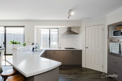 Property photo of 32 Seascapes Boulevard Halls Head WA 6210