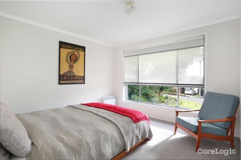 Property photo of 19 Armstrong Crescent Robertson NSW 2577