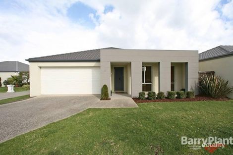 37 Sovereign Manors Cres, Rowville, VIC 3178