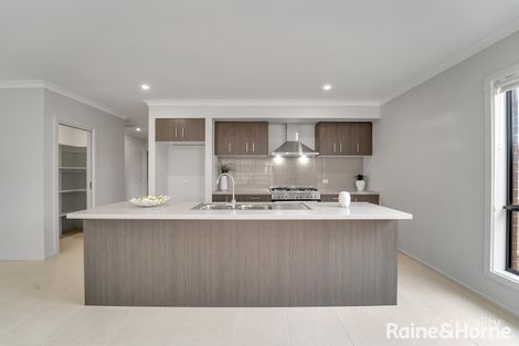Property photo of 7 Maroa Street Tarneit VIC 3029