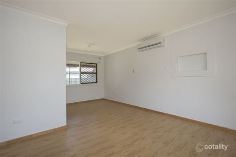 Property photo of 17 Broster Crescent Davoren Park SA 5113