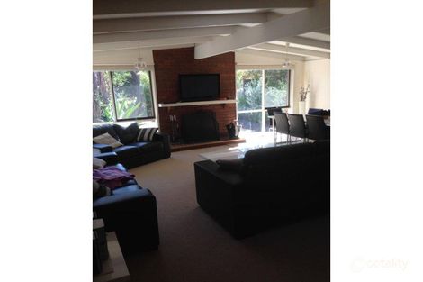 Property photo of 5 Winifred Grove Blairgowrie VIC 3942