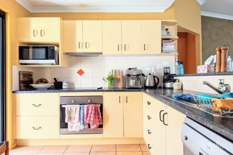 Property photo of 21 Garfield Terrace Everton Hills QLD 4053