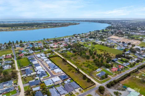 27a Banfield Rd, Goolwa North, SA 5214