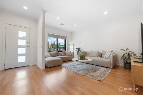 Property photo of 39 Heatherhill Road Frankston VIC 3199