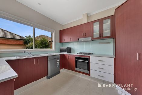 Property photo of 9 Elysee Avenue South Morang VIC 3752