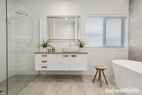 Property photo of 5 Town Place Gisborne VIC 3437