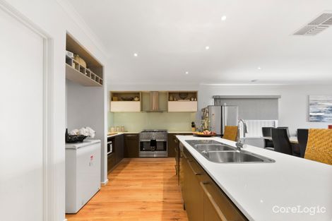 Property photo of 27 Dash Drive Cranbourne East VIC 3977