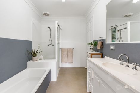 Property photo of 1/2 Huntingdale Place Banora Point NSW 2486
