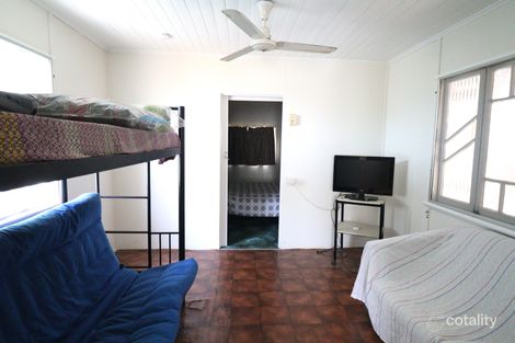 Property photo of 16 Hinkson Esplanade Groper Creek QLD 4806
