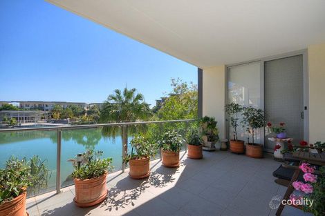 Property photo of 227/3 Pendraat Parade Hope Island QLD 4212