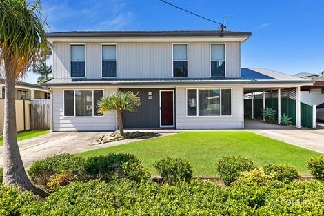 Property photo of 17 Yimbala Street Killarney Vale NSW 2261