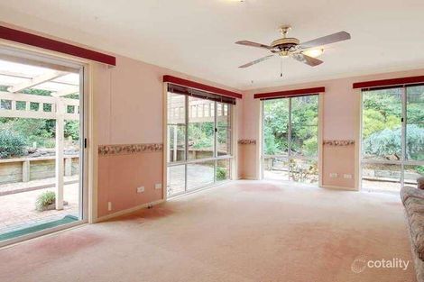 Property photo of 50 Ashmore Crescent Kanahooka NSW 2530