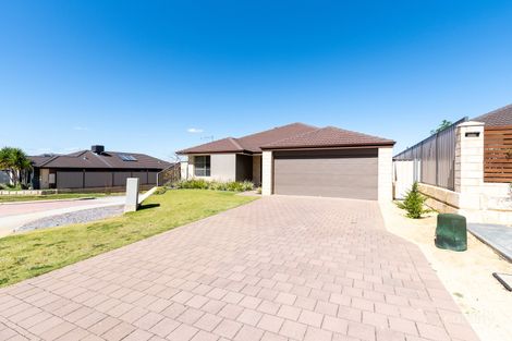 18 Stockholm Rd, Wanneroo, WA 6065