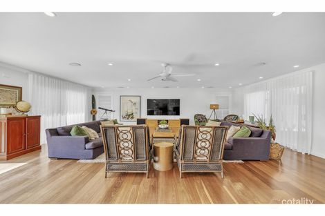 Property photo of 15 Park Avenue Broadbeach Waters QLD 4218