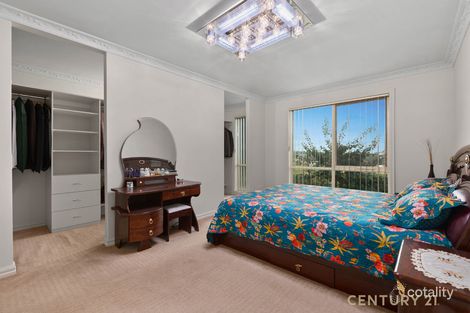 Property photo of 18 Fleming Terrace Pakenham VIC 3810