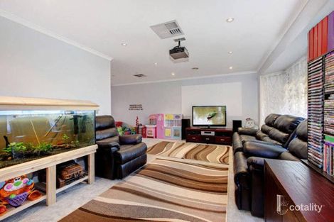 Property photo of 6 Chaffmill Close Sydenham VIC 3037