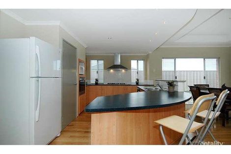 Property photo of 9 Ancona Link Landsdale WA 6065