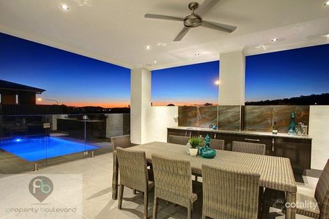 Property photo of 10 Skyline Crescent Carindale QLD 4152