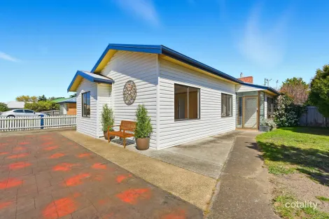 Property photo of 1 Melaluka Court Brighton TAS 7030