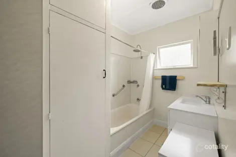 Property photo of 22 Welcombe Avenue Rockville QLD 4350