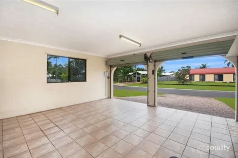 Property photo of 13 Feather Court Thuringowa Central QLD 4817