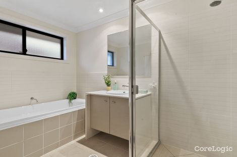 Property photo of 8 Clearview Street Belmont QLD 4153