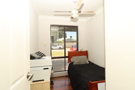 Property photo of 32 Bates Way Warnbro WA 6169