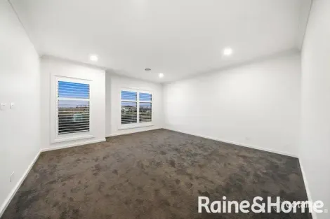 Property photo of 59 Merribrook Boulevard Clyde VIC 3978