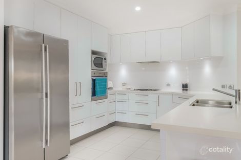 Property photo of 13 Oakmont Place Wondunna QLD 4655