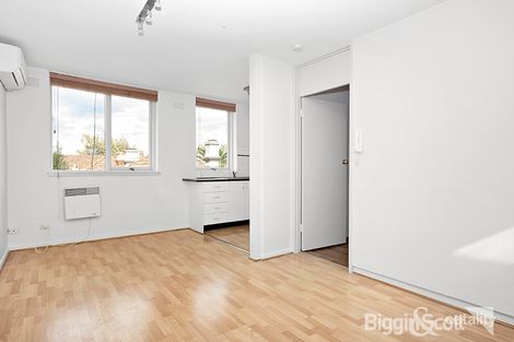 Property photo of 15/40 Ormond Road Elwood VIC 3184