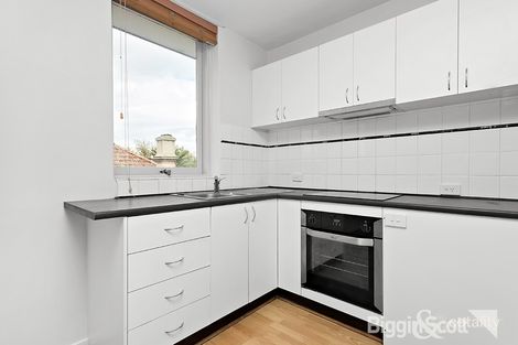 Property photo of 15/40 Ormond Road Elwood VIC 3184