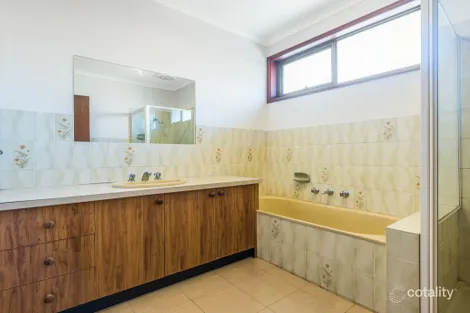 Property photo of 100 Tahara Street Hamlyn Heights VIC 3215