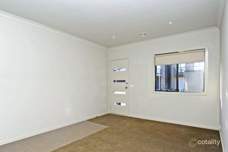 Property photo of 9 Pin Oak Mews Epping VIC 3076