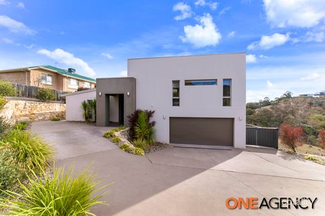 Property photo of 7 Ella Close Jerrabomberra NSW 2619