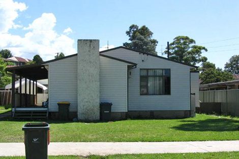 32 Barellan Ave, Dapto, NSW 2530