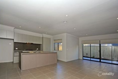 Property photo of 9 Pin Oak Mews Epping VIC 3076